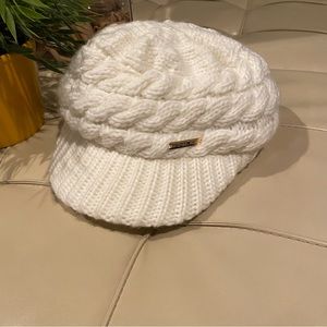 058-Michael Kors Women’s Cable Knit Cap